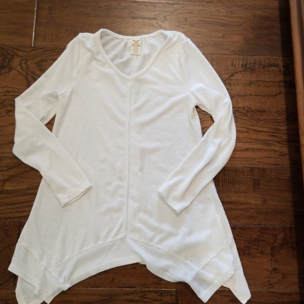 Long sleeve, hankerchief tunic